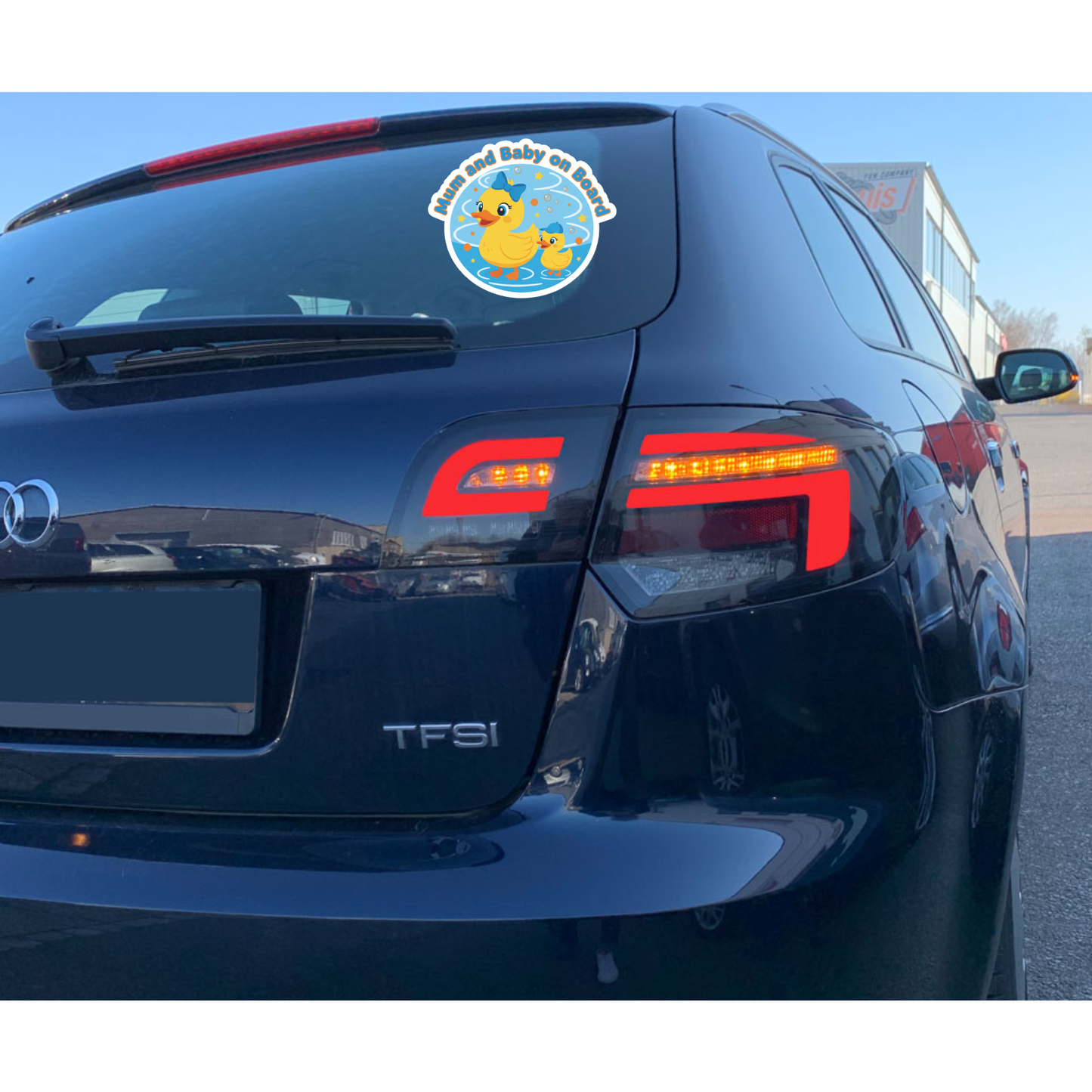 Sticker auto rezistent Mum and Baby on Board v2