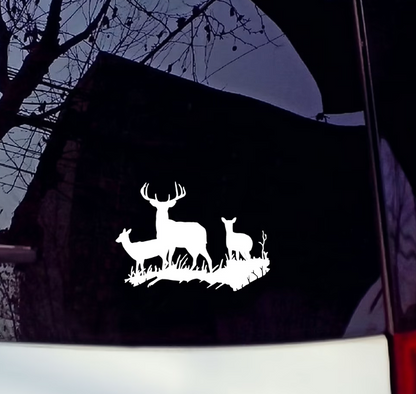 Sticker Auto Vânătoare – Familie de Cerbi în Natură, Siluetă Forestieră