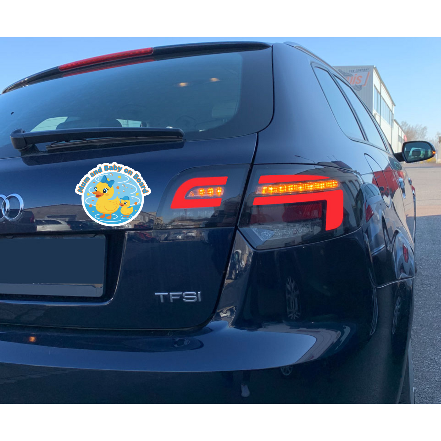 Sticker auto rezistent Mum and Baby on Board v2