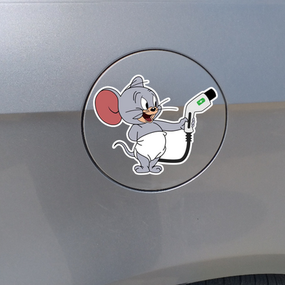 Sticker decorativ rezistent, Jerry rezervor capac incarcare masina electrica, cu pistol de incarcare in mana