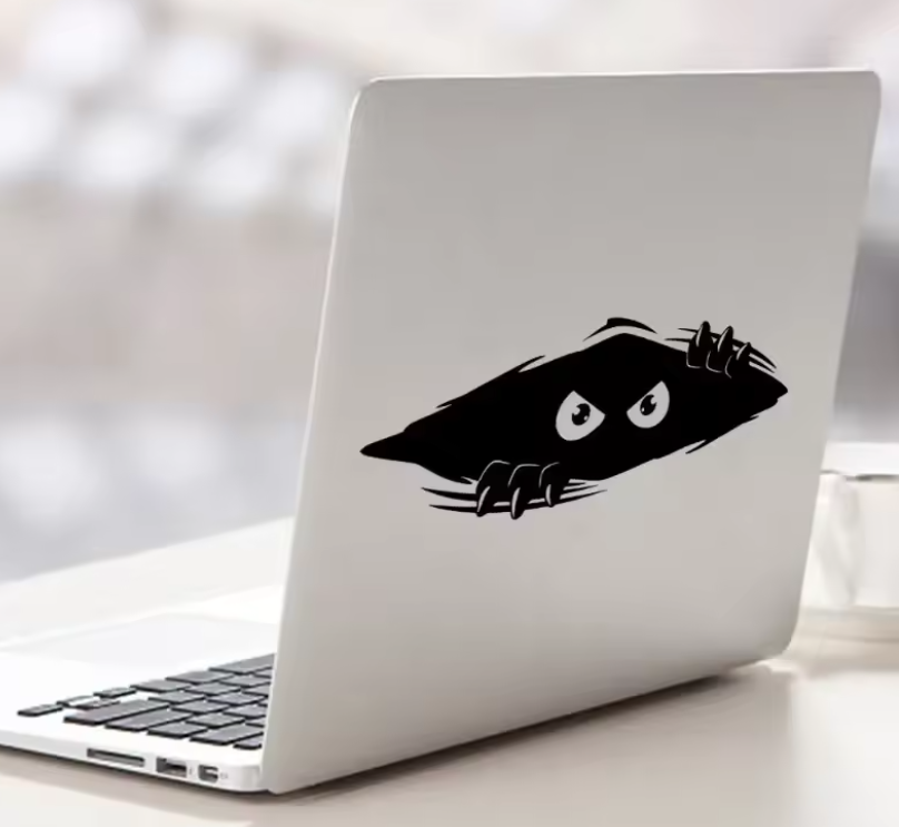 Sticker auto haios, decorativ, model monstru ascuns