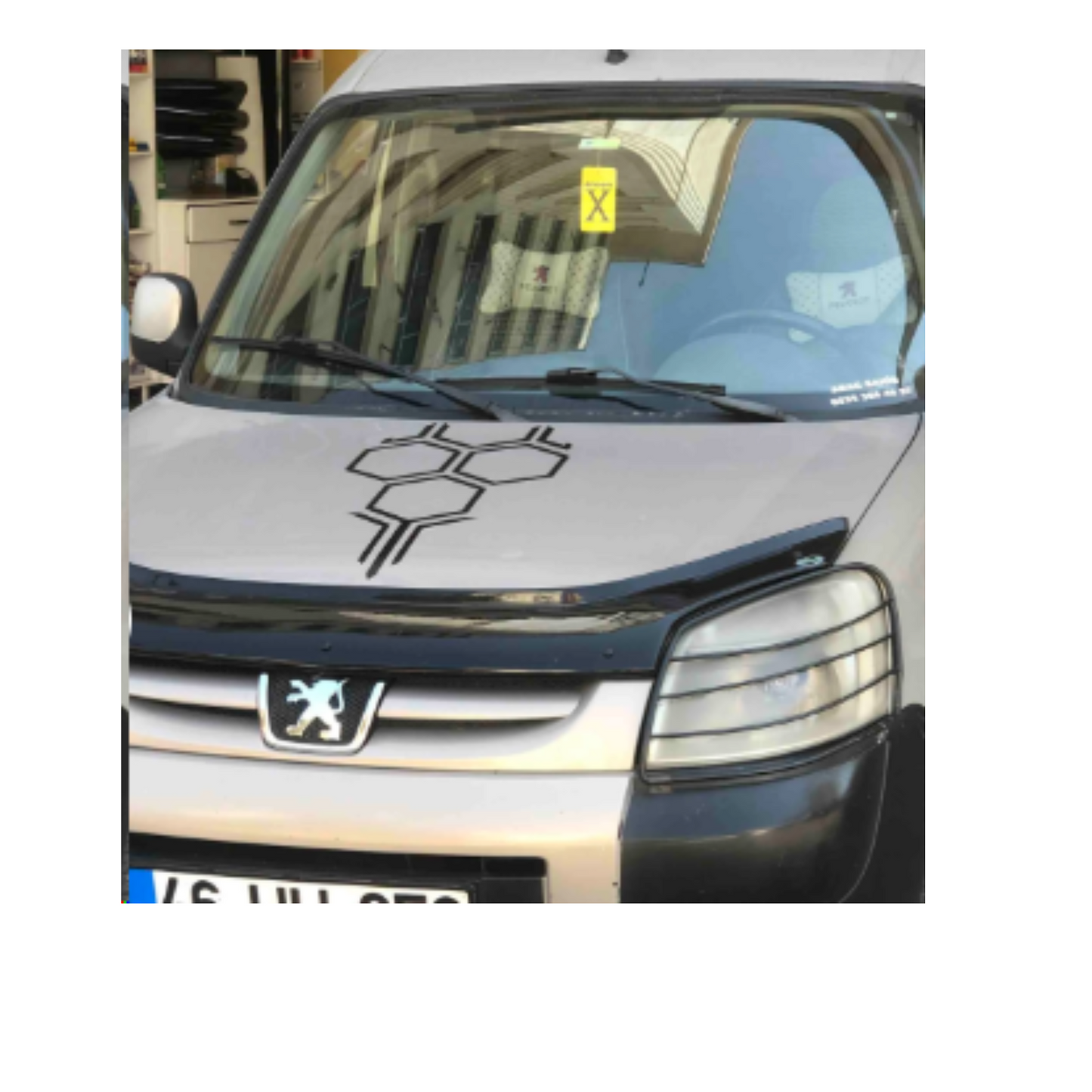 Sticker autocolant, decorativ, tip fagure de miere, pentru capota, 58x34cm