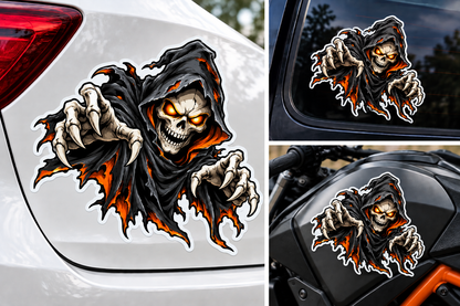 Sticker Halloween Moartea cu Coasa – Craniu Malefic cu Ochi de Foc