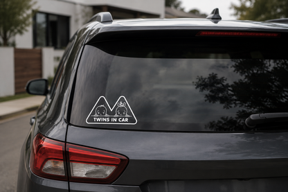Sticker auto „Twins in Car” – Gemeni la bord, băiat și fată, 20cm